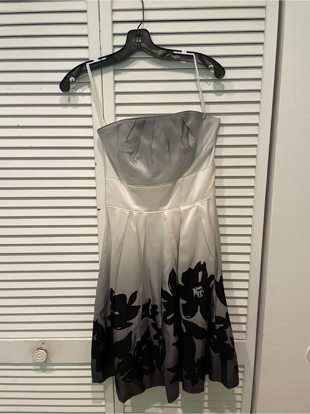 White House Black Market Strapless Gray-White Dress with Black Floral Hem